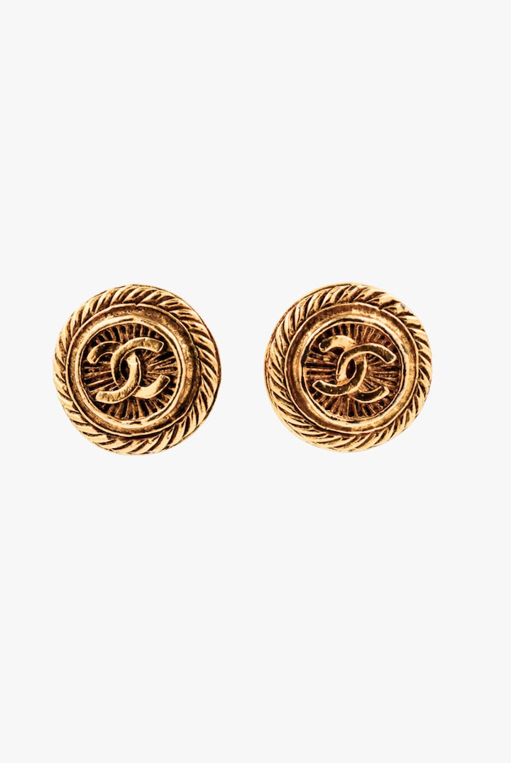 Boucles d'oreilles dorée cabochon fermoir clip Chanel vintage