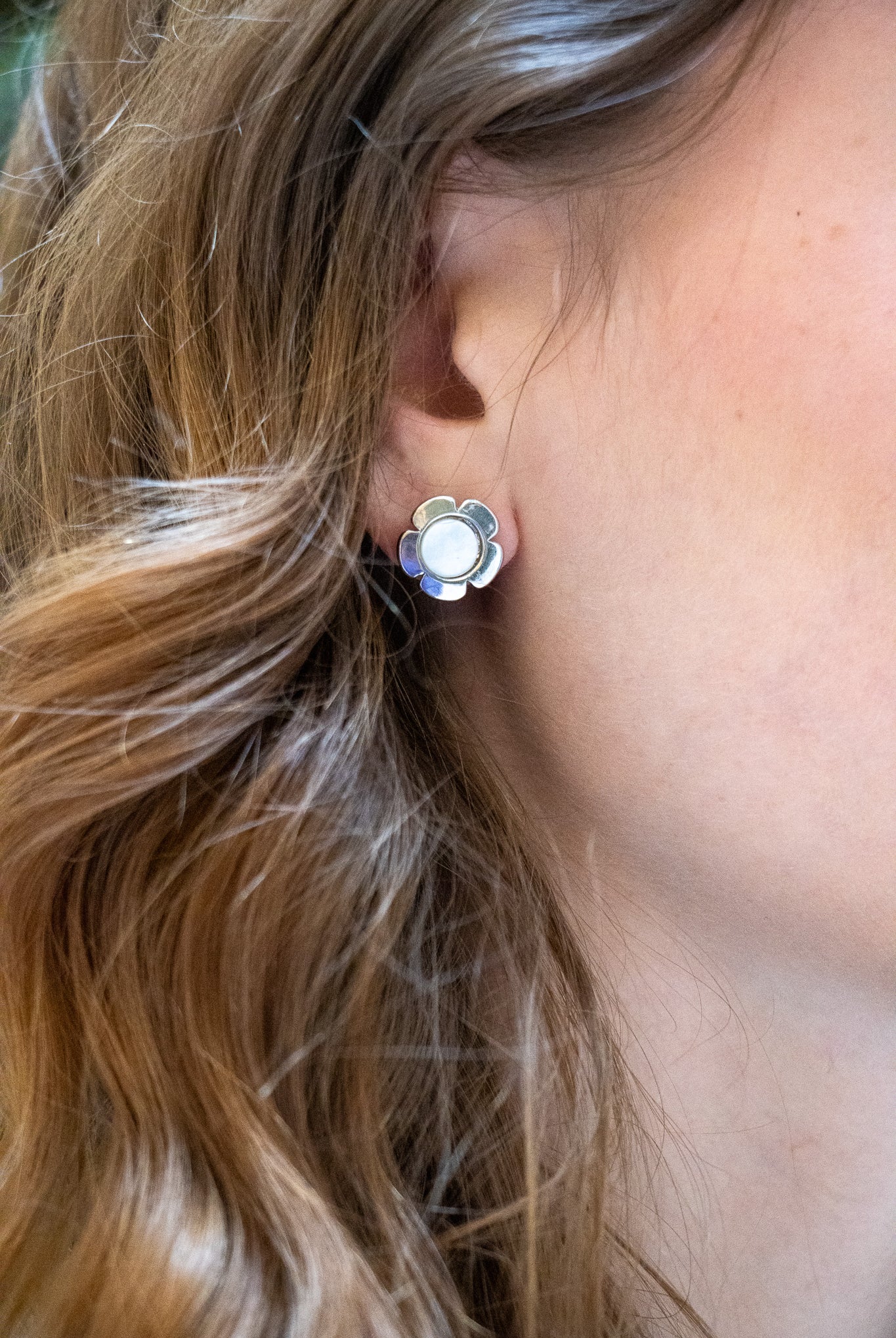 Cadeau de noel boucles d'oreilles fleur centre nacré