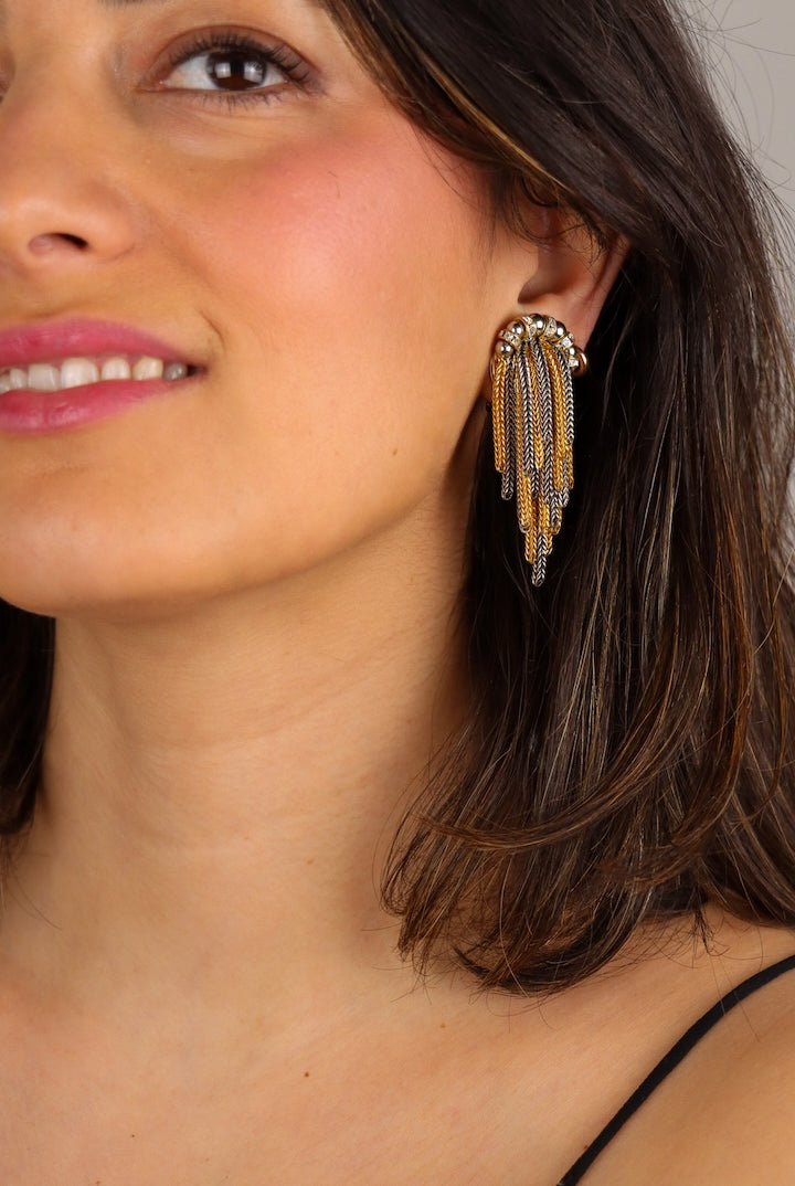 Paire de Boucles d'oreilles fermoir clip en chaînes et perles bicolore argentées et dorées et strass