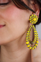 Paire de boucles d'oreilles XXL pendantes femme jaune et rondelles de strass fermoir clip doré