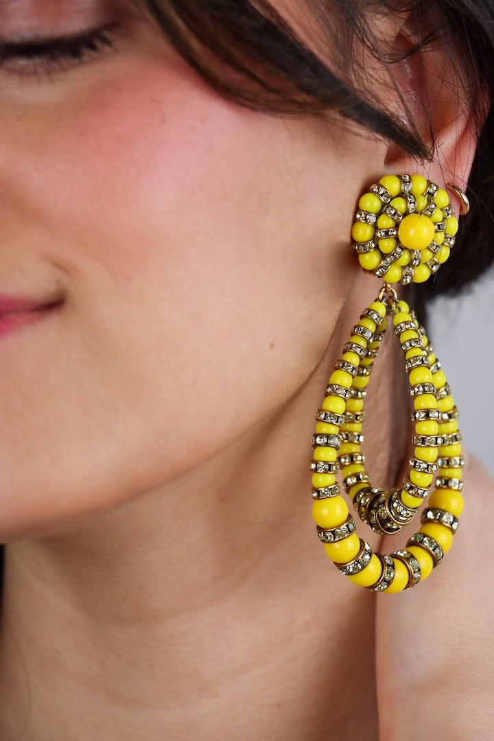 Paire de boucles d'oreilles XXL pendantes femme jaune et rondelles de strass fermoir clip doré