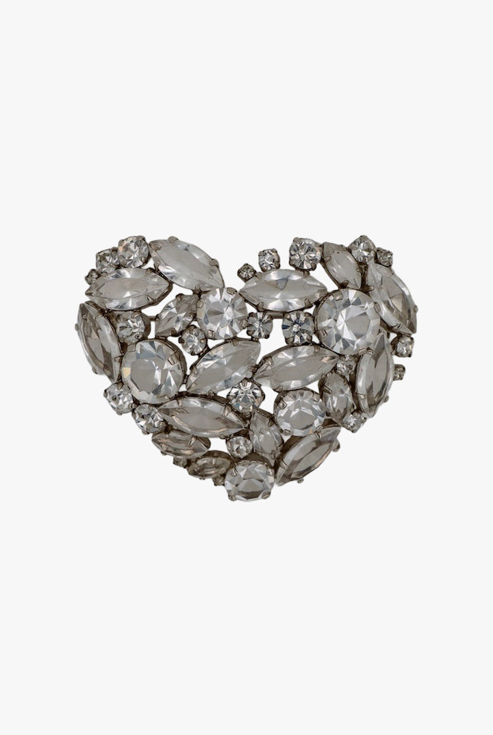 Broche vintage en forme de coeur avec des strass brillant