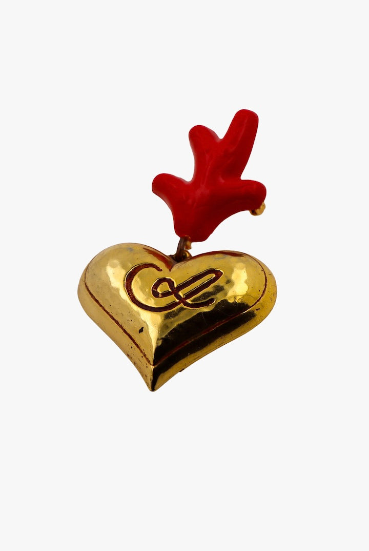 Broche vintage doré christian lacroix et détail corail en forme de coeur