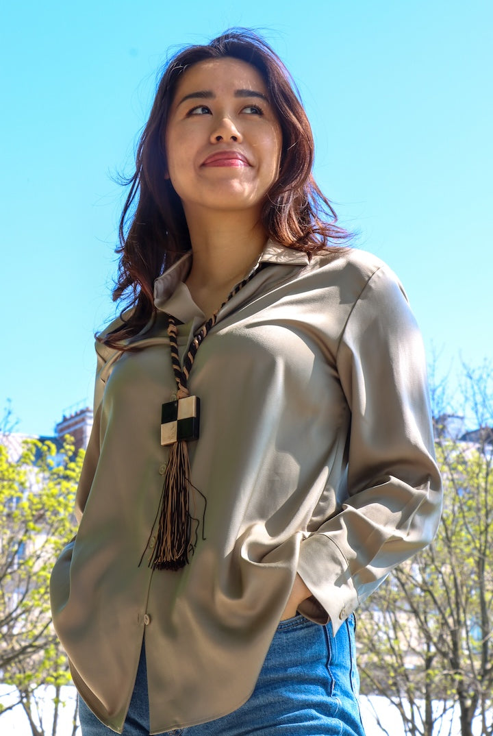 Collier long Sautoir Yves Saint Laurent corde et bois vintage signé