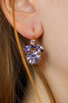 Boucles d'oreilles en forme d'abeille violet lavande en perles et cristal - bijou fait main à paris
