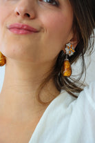 Boucles d'oreilles Pendantes fermoir clip argentée et perles Topaze