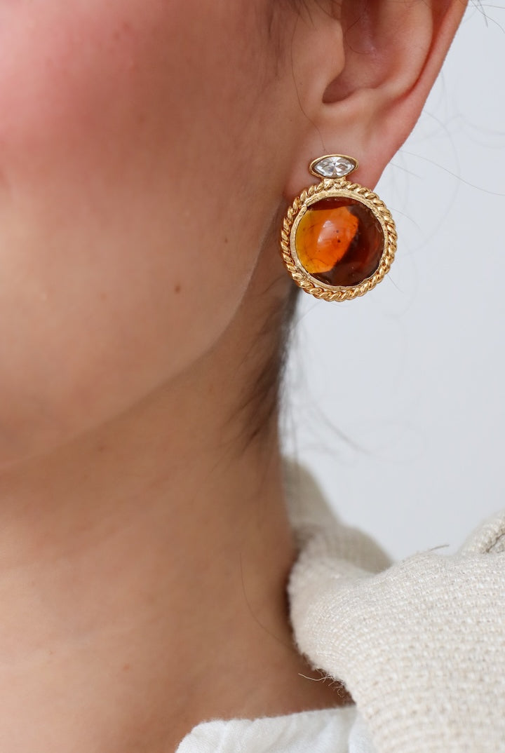Boucles d'oreilles cabochon en pâte de verre couleur Miel intense