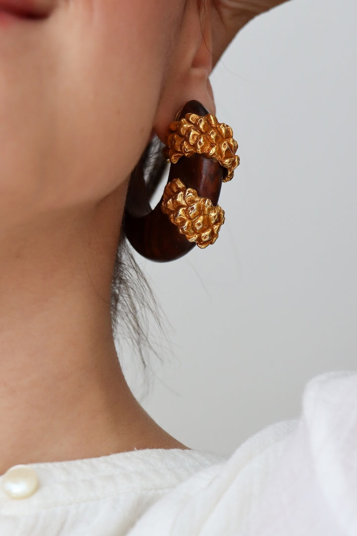 Paire de Boucles d'oreilles anneaux Dominique Aurientis - Créole Vintage bois et doré