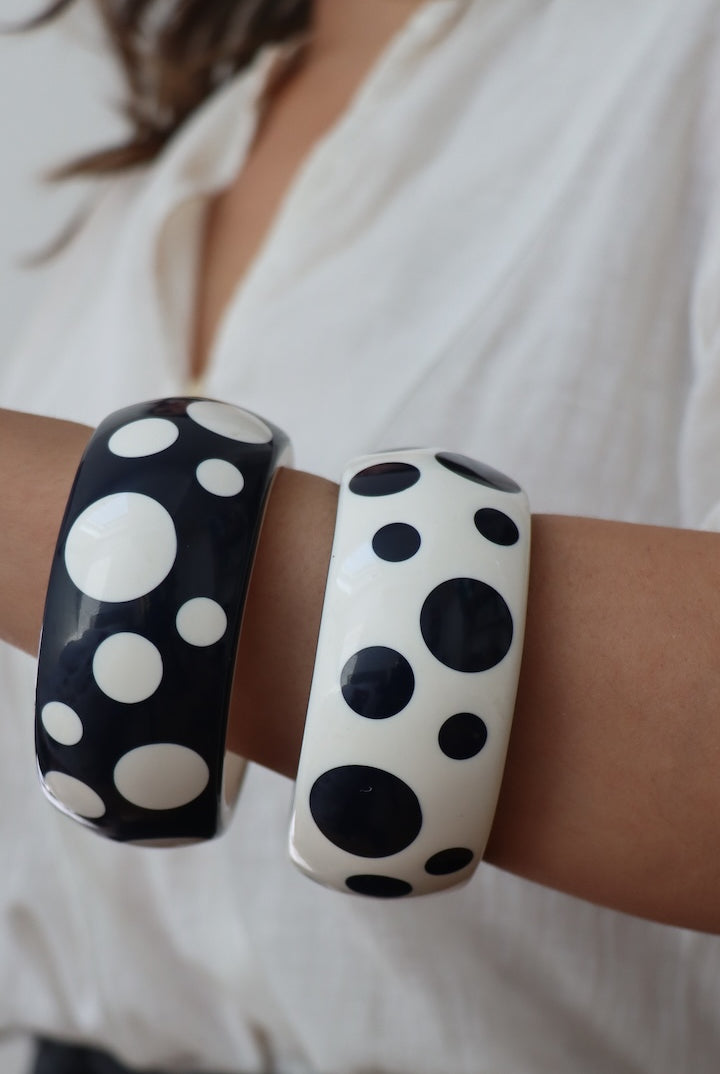 Bracelet fantaisie de luxe - signée rafia et bossa paris - Bleu marine et blanc à poids - accessoire de mode de luxe