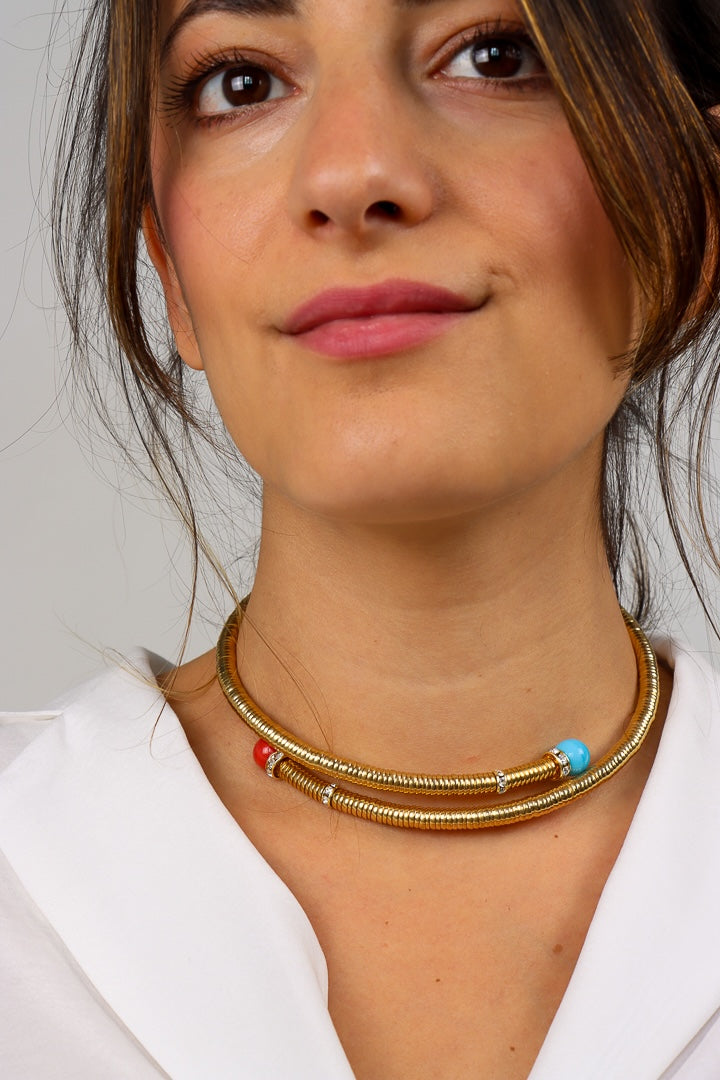 collier chocker doré perles rouges et bleues turquoise strass Swarovski