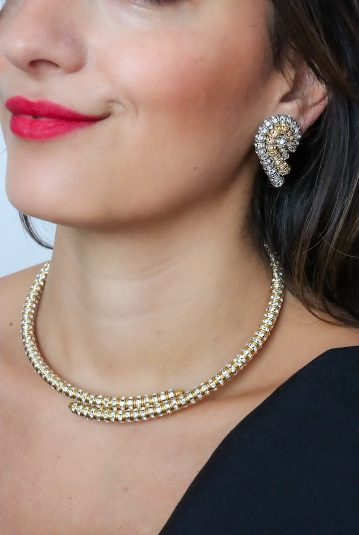 Collier ras de cou et boucles d'oreilles en rondelle de strass bicolore doré et argenté