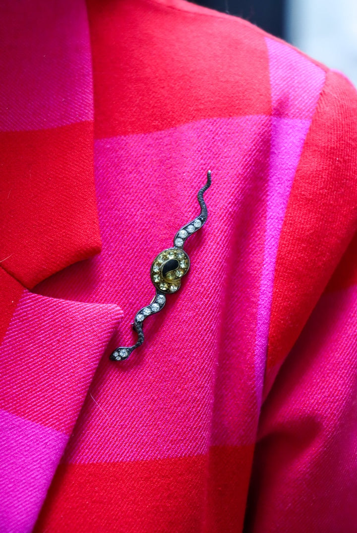 Fine broche serpent noir vintage