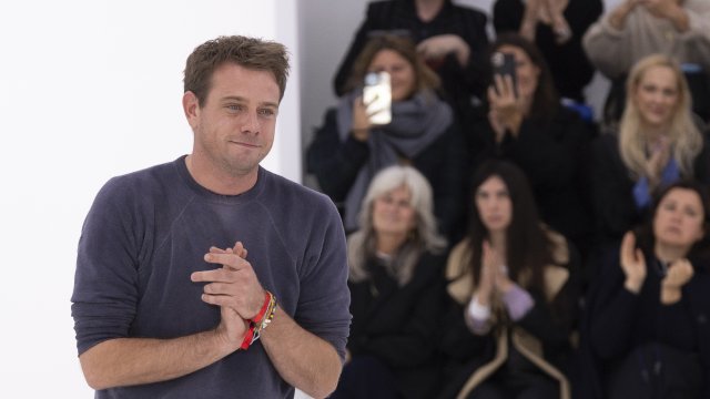 Pourquoi cette Fashion Week de Paris 2025 est-elle unique ?