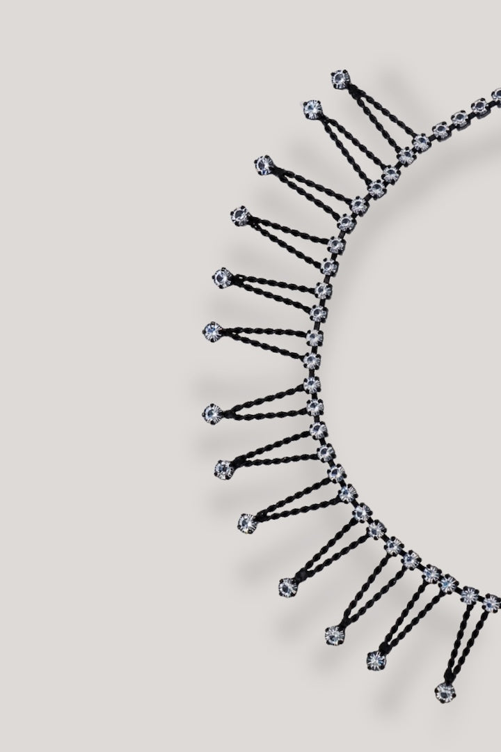 Collier fantaisie géométrique noir et strass argenté femme 