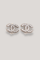 Boucles d'oreilles Chanel vintage argentée détail strass fermoir clip femme 