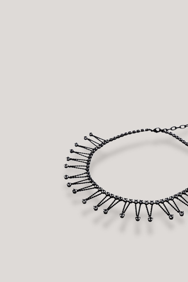 Collier chocker ras du cou  fantaisie géométrique noir et strass argenté femme brillant vintage