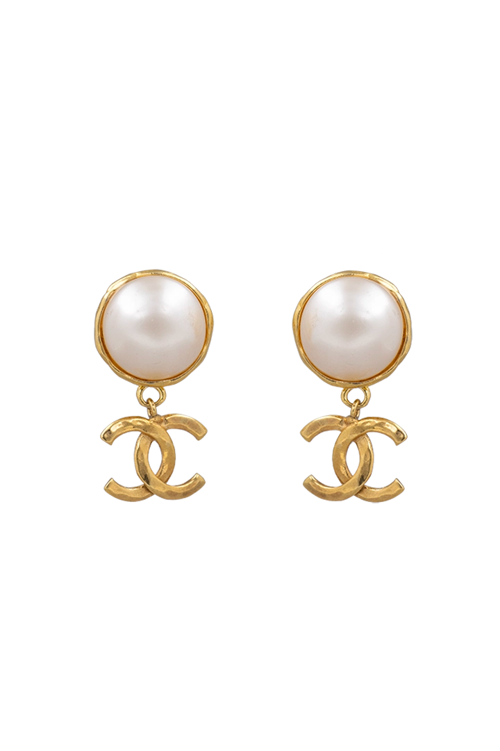 Boucles d'oreilles Chanel vintage pendantes 1994 perle nacrée signées Françoise Montague