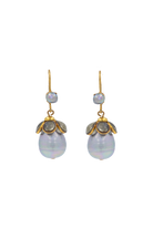 Boucles d'oreilles percées perle  grises nacrées et pâte de verre black diamnt détail dorée