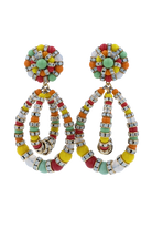 Paire de Boucles d'Oreilles de taille moyenne et équilibrées en perles multicolore vert, jaune, rouge, orange et blanc et pendantes avec un fermoir clip et strass couleur opaline