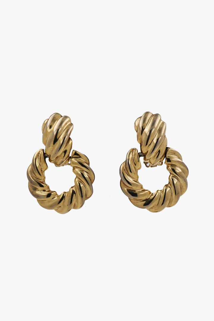 Paire de boucles d'oreilles moyenne dorée -fermoir clip - forme créoles vintage 