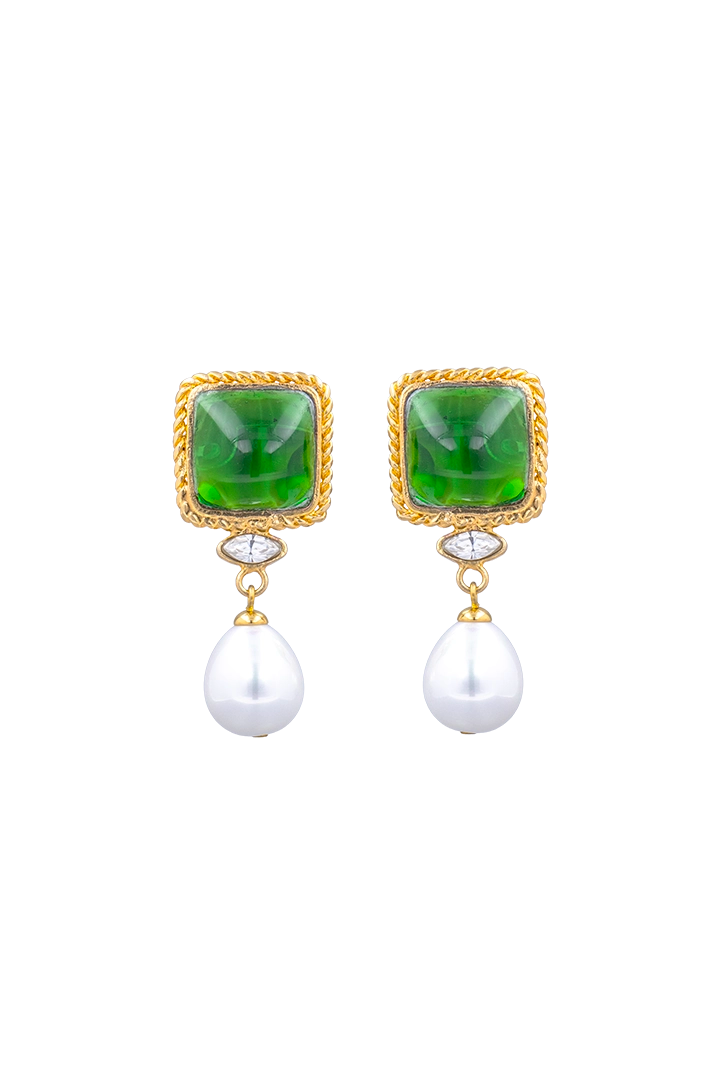 Boucles d'oreilles Mansart pendantes perles et pâte de verre emeraude et fermoir clip toutes oreilles