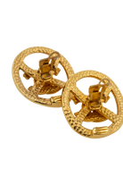 Boucles d'oreilles fermoir clip dorée de la maison de luxe chanel - idée cadeau