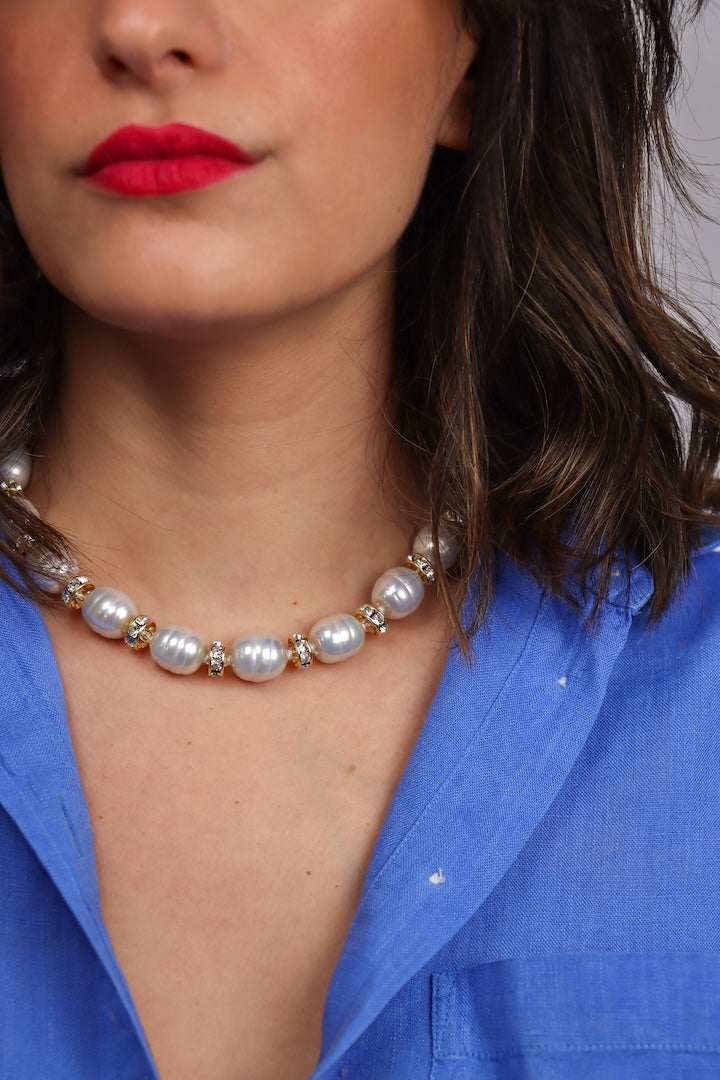 bijou fait main  Collier de perles blanches nacrée et strass Swarovski 