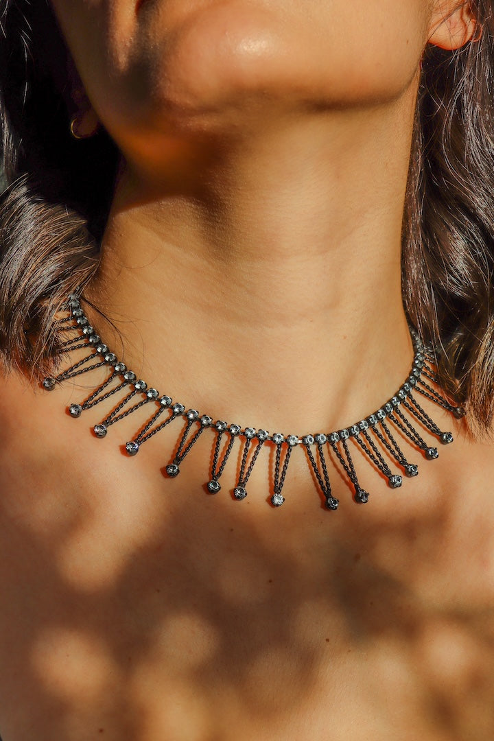 Ras de cou Collier vintage géométrique noir chocker et strass blanc 