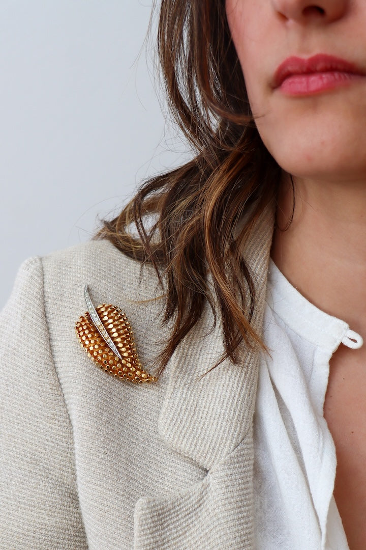 Petite broche vintage en forme de feuille du créateur marcel boucher - Accessoire Fantaisie 