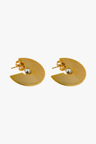 Boucles d'oreilles Créoles vintage oreilles percées avec une petite perle blanche nacrée