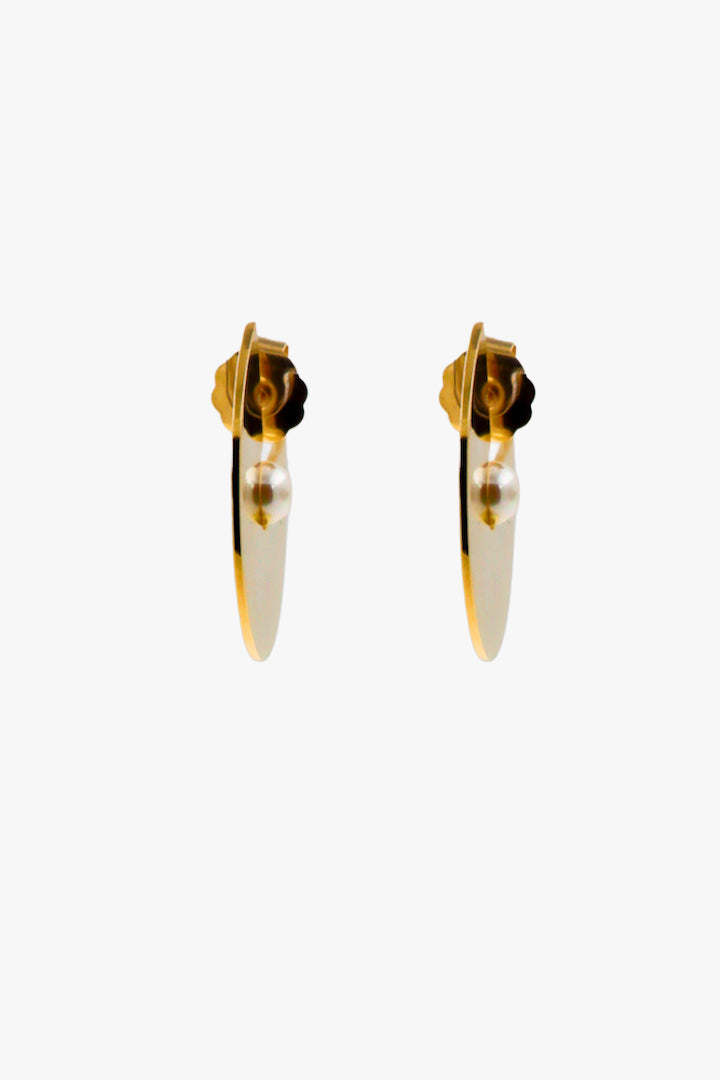 Créoles vintage oreilles percées avec une perle blanche nacrée