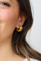 Boucles d'oreilles Vintage doré de la maison Chanel - Fermoir clip - Bon état 