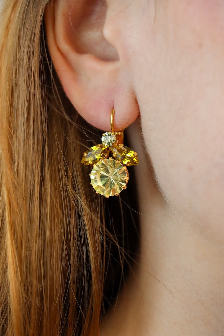 boucles d'oreilles fantaisie en forme d'abeille en strass Jaune pale - Bijou fait main 