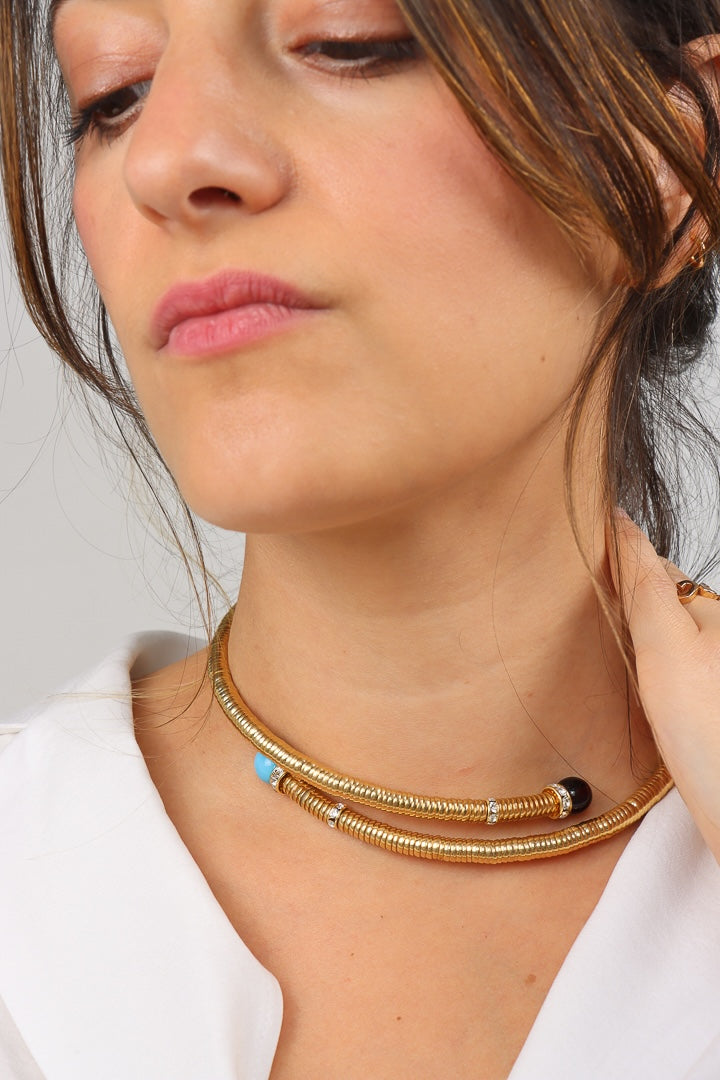 collier doré ras de cou chocker bleu et bleu jean calcédoine strass Swarovski brillant