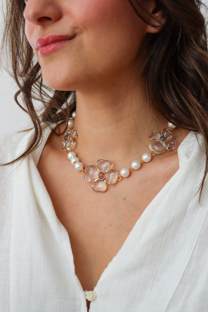 Chocker en perles blanches et pâte de verre fait à la main en France - Cristal 