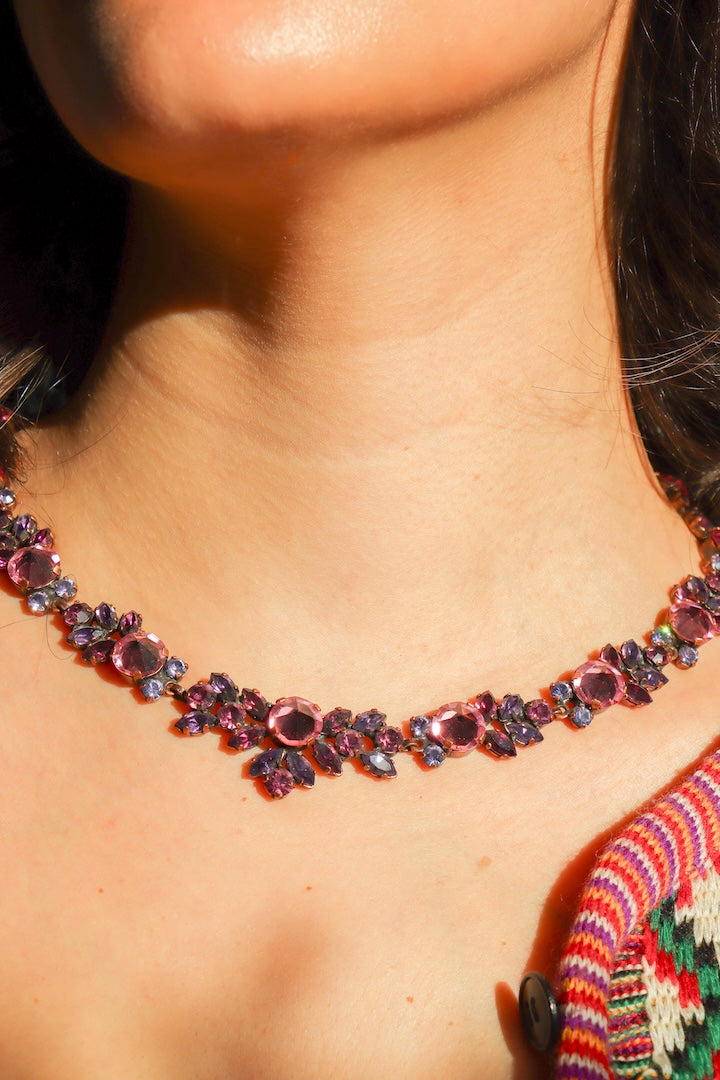 Collier ras de cou femme vintage en strass violet et rose 